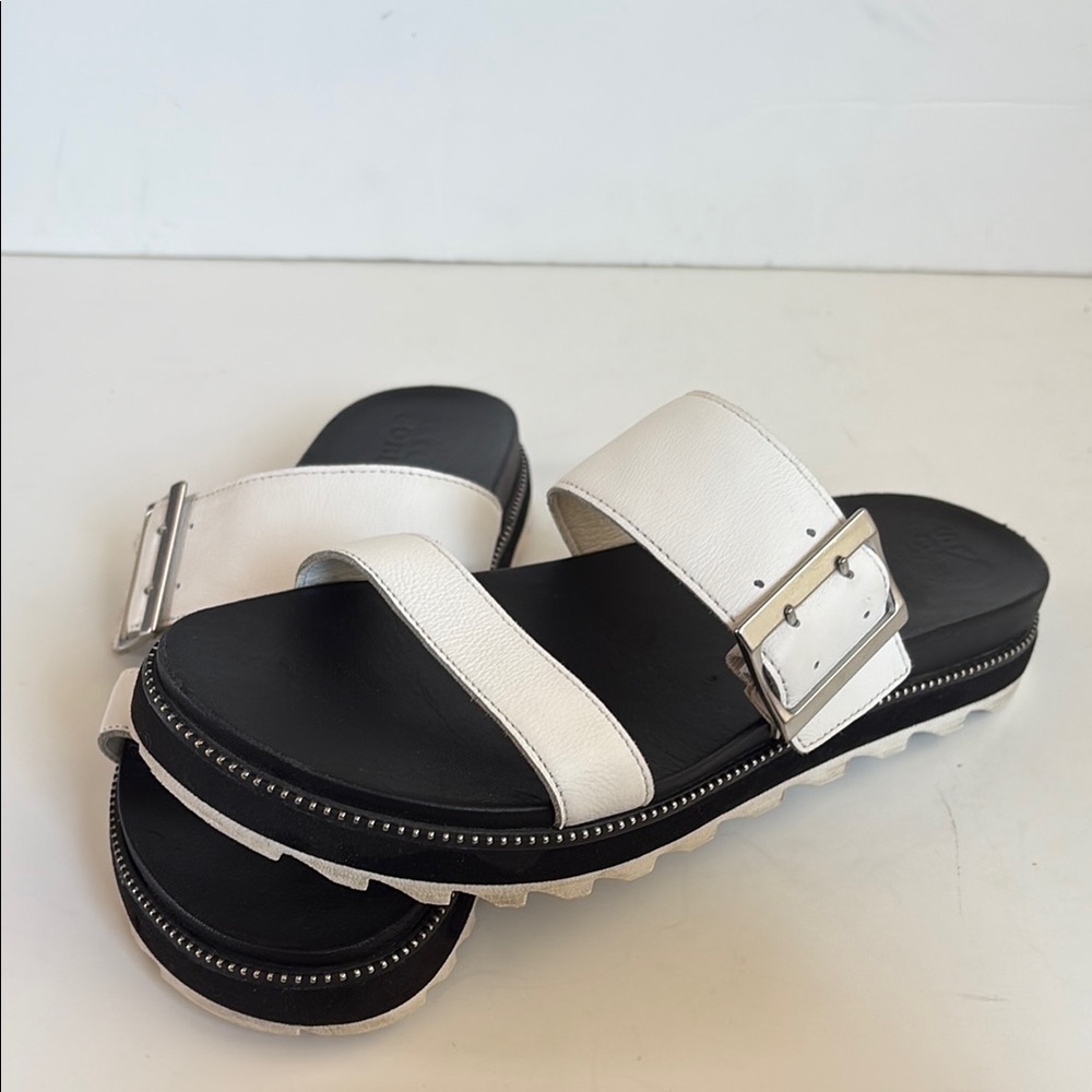 Sorel white Roaming Roaming Buckle Slides slide sandal slip on silver buckle